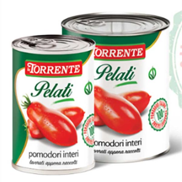 Los tomates enteros pelados Torrente son muy versátiles y fáciles de utilizar en cualquier receta que requiera tomates pelados, ya sea para preparar salsas, sopas, guisos, entre otros. Además, son la opción perfecta para aquellos que desean crear platos emblemáticos de la cocina italiana, como la puttanesca, la amatriciana o la boloñesa.