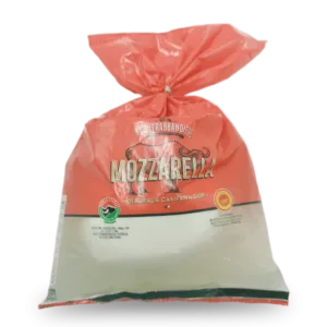 La Mozzarella Fresca de Bufala Campana DOP de "il Contrabbandiere": sabor auténtico italiano para pizzas y platos gourmet saludables y gustosos.